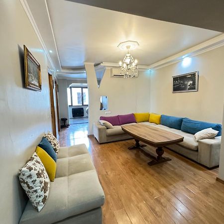 Warm Flat Apartment Gonio Luaran gambar