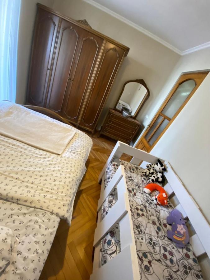 Warm Flat Apartment Gonio Luaran gambar