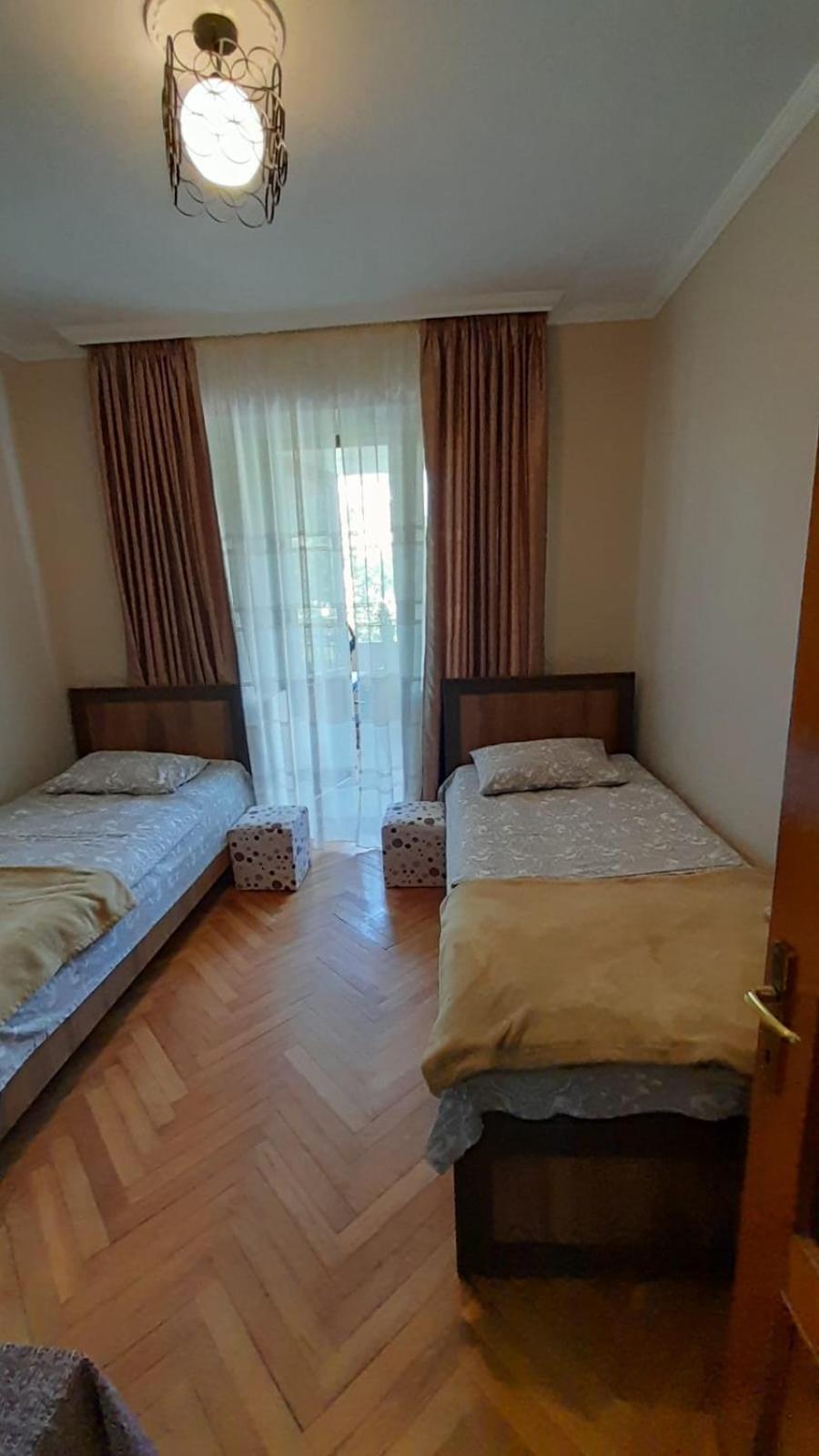 Warm Flat Apartment Gonio Luaran gambar