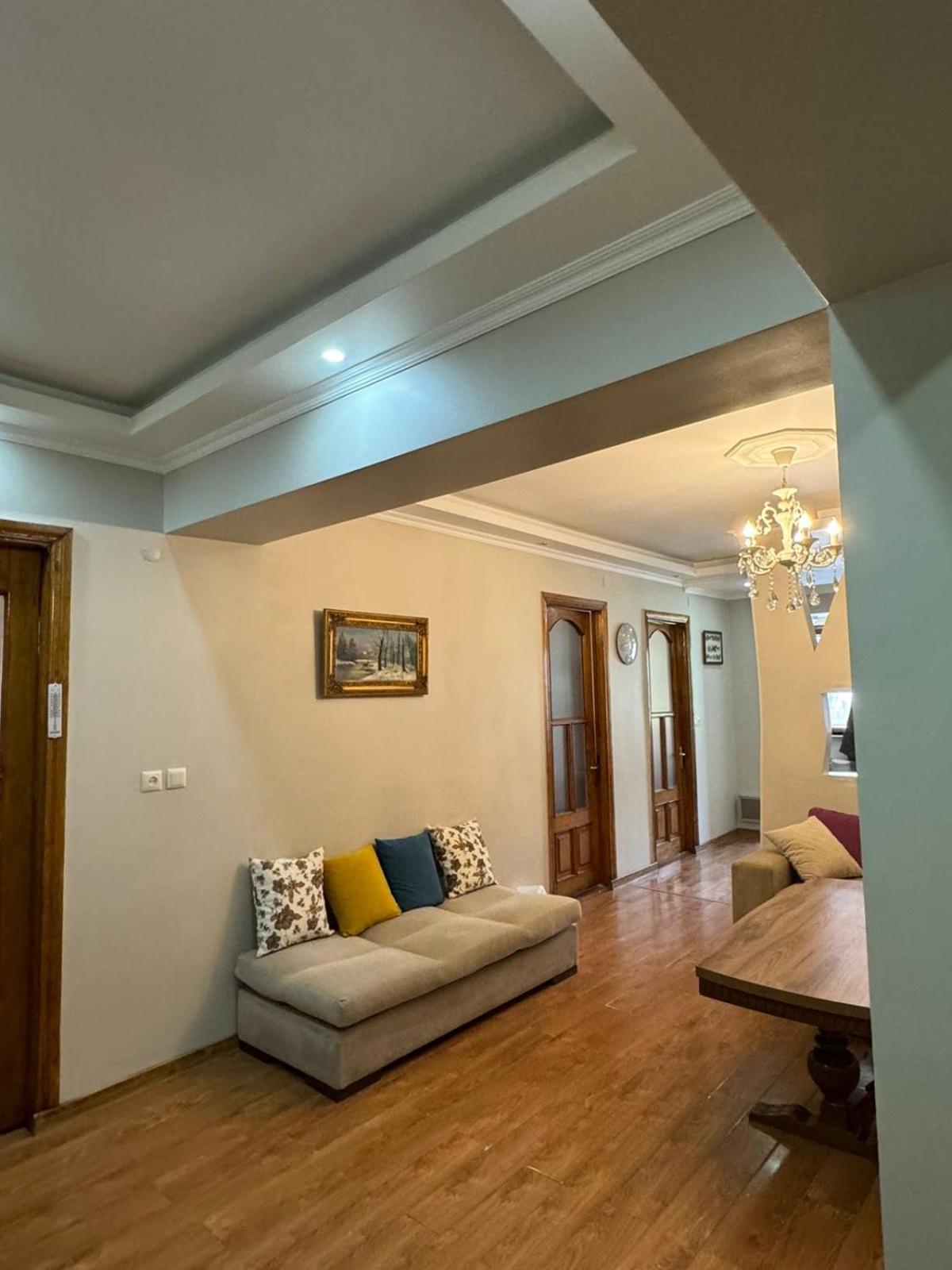 Warm Flat Apartment Gonio Luaran gambar