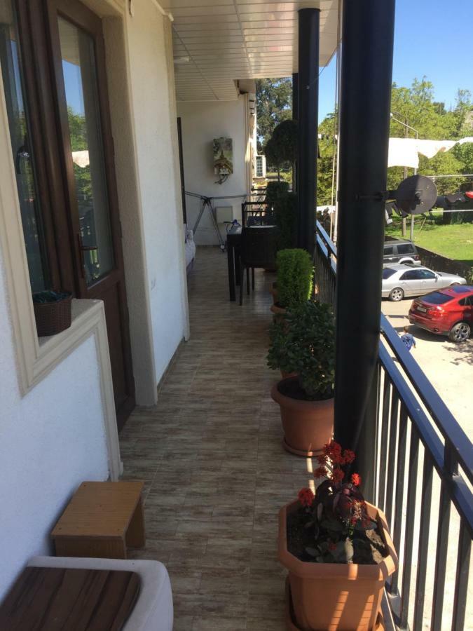 Warm Flat Apartment Gonio Luaran gambar